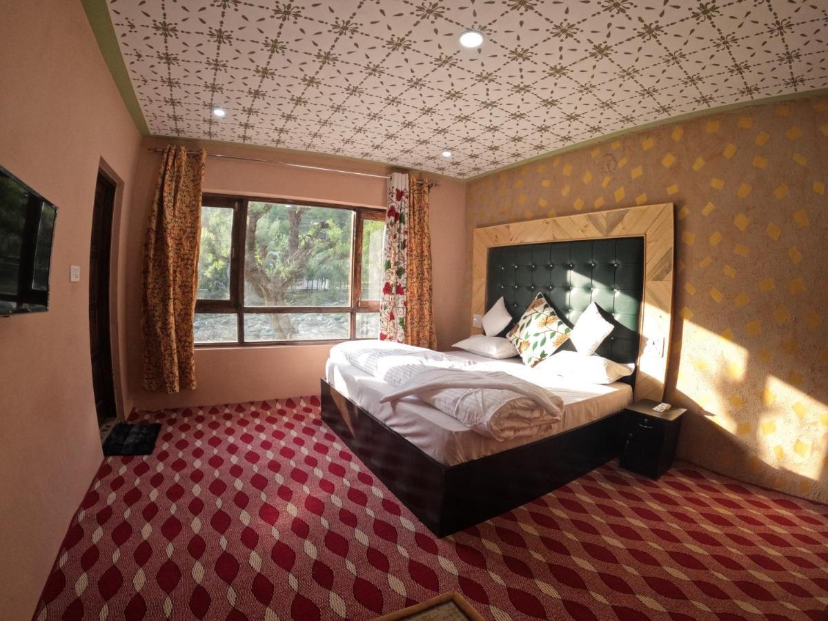 Hotel Seven Pahalgām Dış mekan fotoğraf